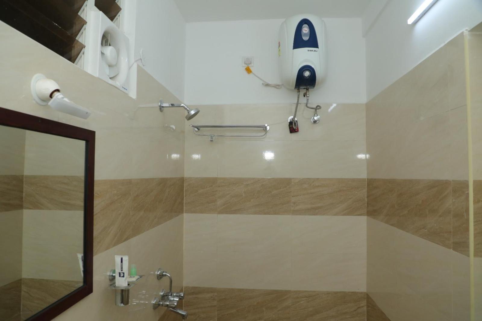 Annai Residency Hotel Vellore Ngoại thất bức ảnh